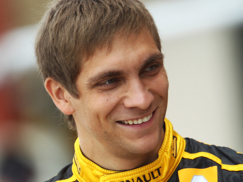 Vitaly Petrov in Lotus Renault