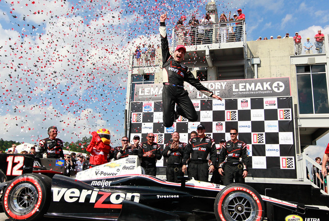 IndyCar, 2012 Honda Indy Grand Prix of Alabama, прыжок победителя IndyCar, 2012 Honda Indy Grand Prix of Alabama, прыжок победителя