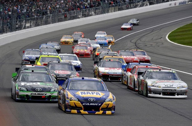 NASCAR, 2012 STP 400, Старт гонки NASCAR, 2012 STP 400, Старт гонки