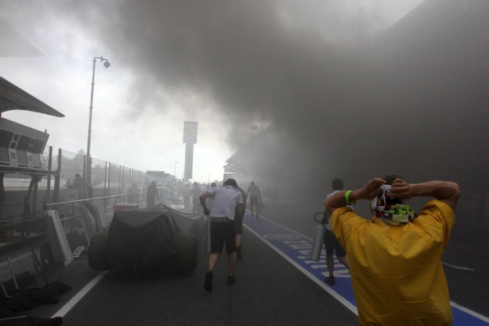 Formula-1, Гран При Испании 2012, Пожар в боксах Williams Formula-1, Гран При Испании 2012, Пожар в боксах Williams