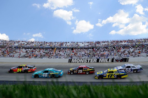 NASCAR, 2012 FedEx 400, Гонка NASCAR, 2012 FedEx 400, Гонка