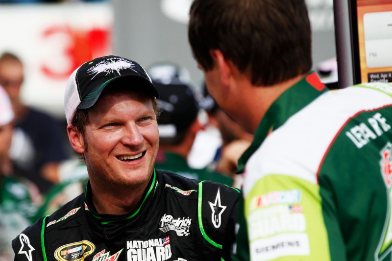 Дэйл Эрнхардт младший, 2012 Quicken Loans 400, сразу после финиша
