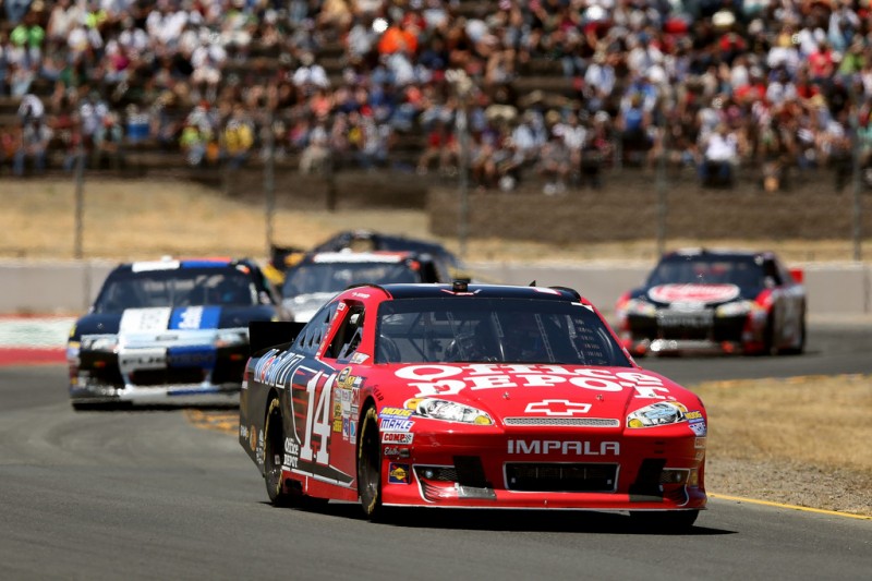 NASCAR, 2012 Toyota/Save Mart 350, Тони Стюарт в погоне за победой