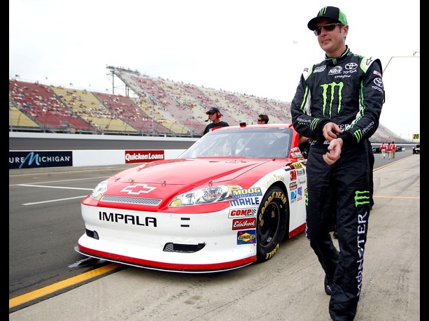 613x459-35-51-BROOKLYN 2012 Kurt Busch