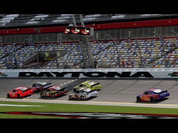 613x459-DAYTONA-500-2012 51-KuBu
