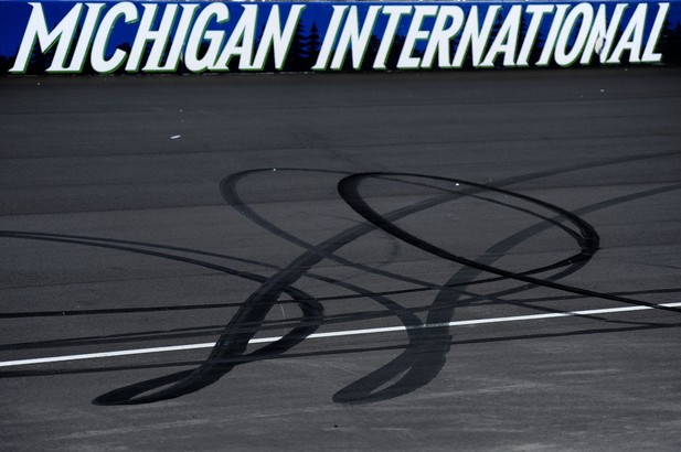 Quicken Loans 400 38 trace