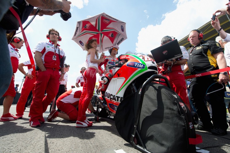 MotoGP, 2012 Iveco TT Assen, Nicky Hayden at starting grid.