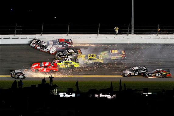 Nationwide Series - Daytona-2 - #1 Kurt Busch escapes and wins