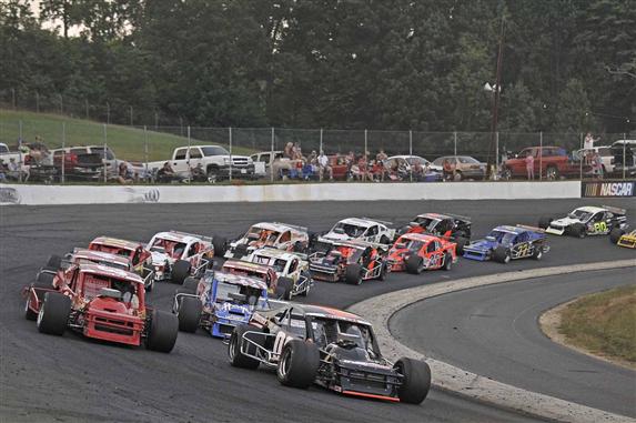 brunn-caraway - 2012 NASCAR Whelen Southern Modified Tour season in event at Caraway Speedway