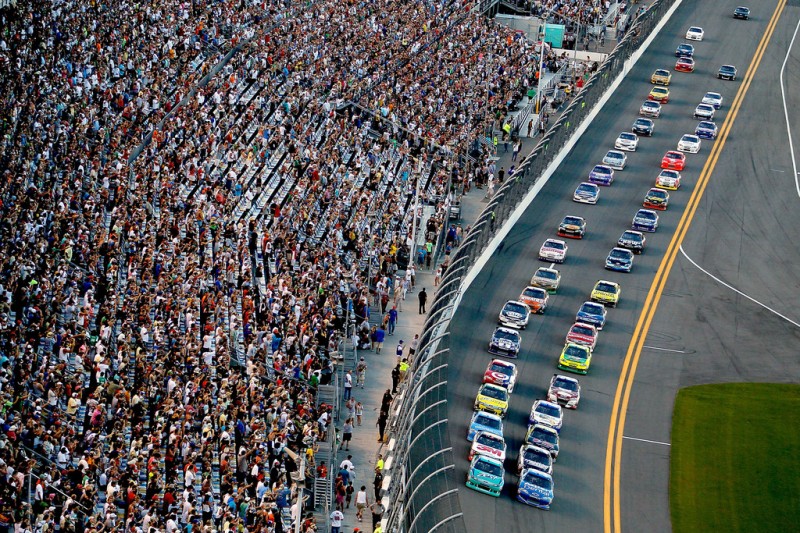 NASCAR, 2012 Coke Zero 400 Powered by Coca-Cola, Race Start.