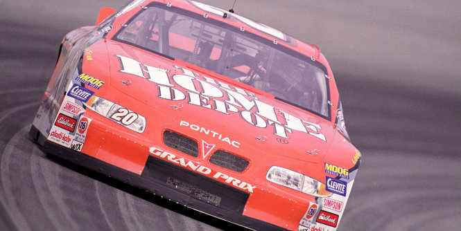 Stewart fashions 2000 sweep at Dover for JGR. Tony Stewart's six wins in 2000 represent his single-season high. In all, he won 33 races for Joe Gibbs Racing.