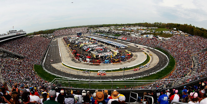Qualifying the Chasers: Martinsville. Another quals, another poor run for leader; favorites set themselves up. Martinsville Speedway is another in a slew of challenging Chase tracks down the postseason Cup stretch.