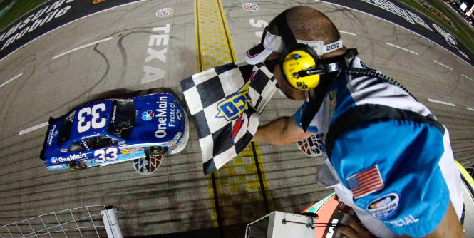 Harvick exerts his dominance at Texas. Driver leads 127 laps, ties Nationwide track record with fifth win. Kevin Harvick took the checkered flag for his 39th career victory, third most all-time in the Nationwide Series.