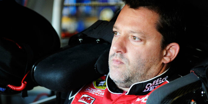 Stewart declines to handicap current Chase duel - Defending Chase for the Sprint Cup champion Tony Stewart says it's too early to try and predict who will win the 2012 title.