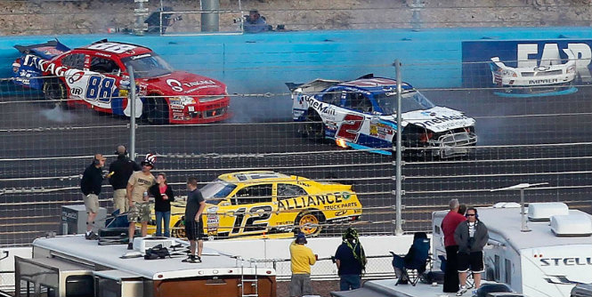 Elliott Sadler's championship hopes broke into pieces when he crashed in the late laps of the race at Phoenix.