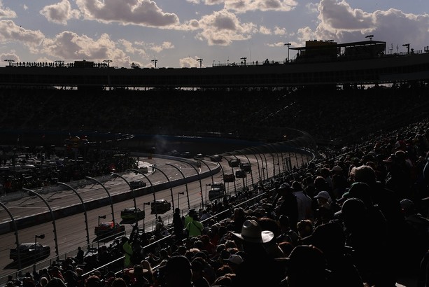 AVONDALE, AZ - NOVEMBER 10: Cars race during the NASCAR Nationwide Series Great Clips 200 at Phoenix International Raceway