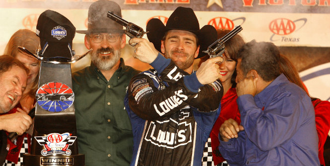 Bid for sixth championship falls just short. Year in Review: 'Sunshine State' anything but for Johnson in 2012. Despite back-to-back wins at Martinsville and Texas Jimmie Johnson failed to win his sixth Sprint Cup Series title in 2012.