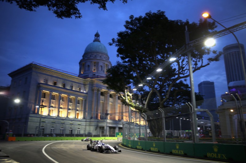 Valtteri Bottas of Finland and Williams drives during final practice ahead of the Singapore Formula One Grand Prix at Marina Bay Street on September 20, 2014 in Singapore, Singapore. 