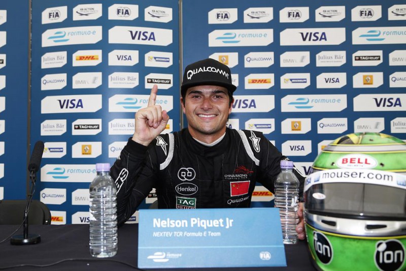 2015 Visa London ePrix (Race 2) - Nelson Piquet, Jr., newborn champion. 2015 Visa London ePrix (Race 2) - Nelson Piquet, Jr., newborn champion.