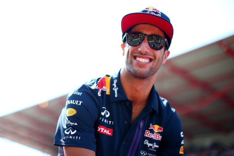 Daniel Ricciardo of Australia and Infiniti Red Bull Racing takes part in the drivers' paradse before the Formula One Grand Prix of Belgium at Circuit de Spa-Francorchamps on August 23, 2015 in Spa, Belgium. Daniel Ricciardo of Australia and Infiniti Red Bull Racing takes part in the drivers' paradse before the Formula One Grand Prix of Belgium at Circuit de Spa-Francorchamps on August 23, 2015 in Spa, Belgium.