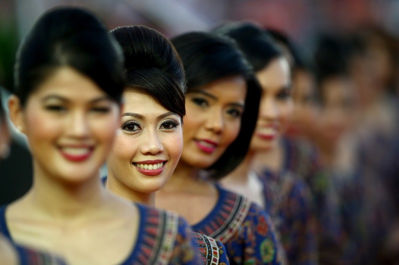 Grid girls pose before the Formula One Grand Prix of Singapore at Marina Bay Street Circuit on September 20, 2015 in Singapore. Grid girls pose before the Formula One Grand Prix of Singapore at Marina Bay Street Circuit on September 20, 2015 in Singapore.