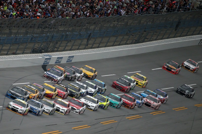Jeff Gordon, driver of the #24 3M Chevrolet, and Kasey Kahne, driver of the #5 Time Warner Cable Chevrolet, lead the field during the NASCAR Sprint Cup Series CampingWorld.com 500 at Talladega Superspeedway on October 25, 2015 in Talladega, Alabama. Jeff Gordon, driver of the #24 3M Chevrolet, and Kasey Kahne, driver of the #5 Time Warner Cable Chevrolet, lead the field during the NASCAR Sprint Cup Series CampingWorld.com 500 at Talladega Superspeedway on October 25, 2015 in Talladega, Alabama.