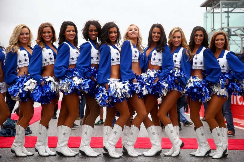 Grid girls pose before the drivers' parade ahead of the United States Formula One Grand Prix at Circuit of The Americas on October 25, 2015 in Austin, United States. Grid girls pose before the drivers' parade ahead of the United States Formula One Grand Prix at Circuit of The Americas on October 25, 2015 in Austin, United States.
