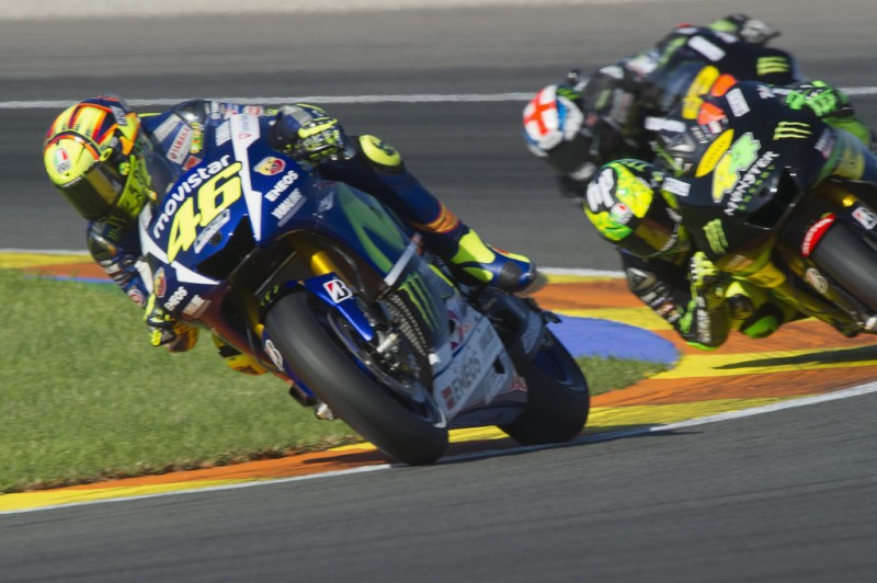 Valentino Rossi of Italy and Movistar Yamaha MotoGP leads the field. during the MotoGP race during the MotoGP of Valencia - Race at Ricardo Tormo Circuit on November 8, 2015 in Valencia, Spain. Valentino Rossi of Italy and Movistar Yamaha MotoGP leads the field. during the MotoGP race during the MotoGP of Valencia - Race at Ricardo Tormo Circuit on November 8, 2015 in Valencia, Spain.