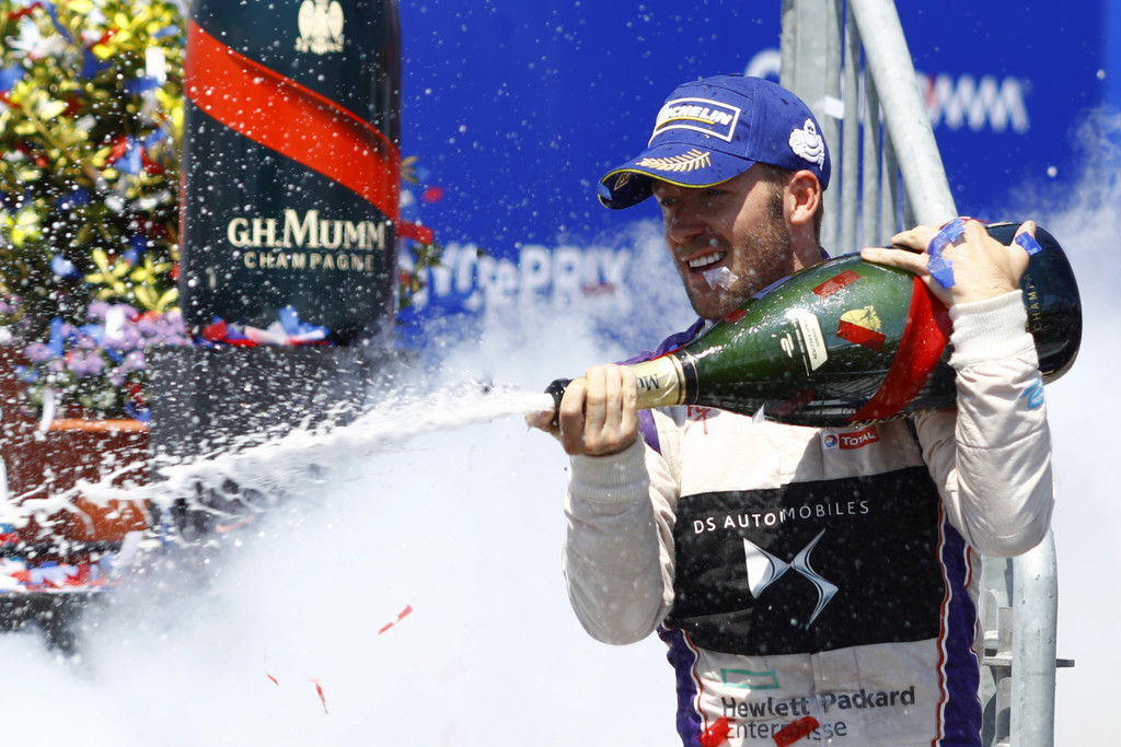 Sam Bird (GBR), DS Virgin Racing, Spark-Citroen, Virgin DSV-02, celebrates on the podium after winning the race during the New York City ePrix, tenth round of the 2016/17 FIA Formula E Series on July 16, 2017 in Brooklyn, New York City, NY, USA. Sam Bird (GBR), DS Virgin Racing, Spark-Citroen, Virgin DSV-02, celebrates on the podium after winning the race during the New York City ePrix, tenth round of the 2016/17 FIA Formula E Series on July 16, 2017 in Brooklyn, New York City, NY, USA.